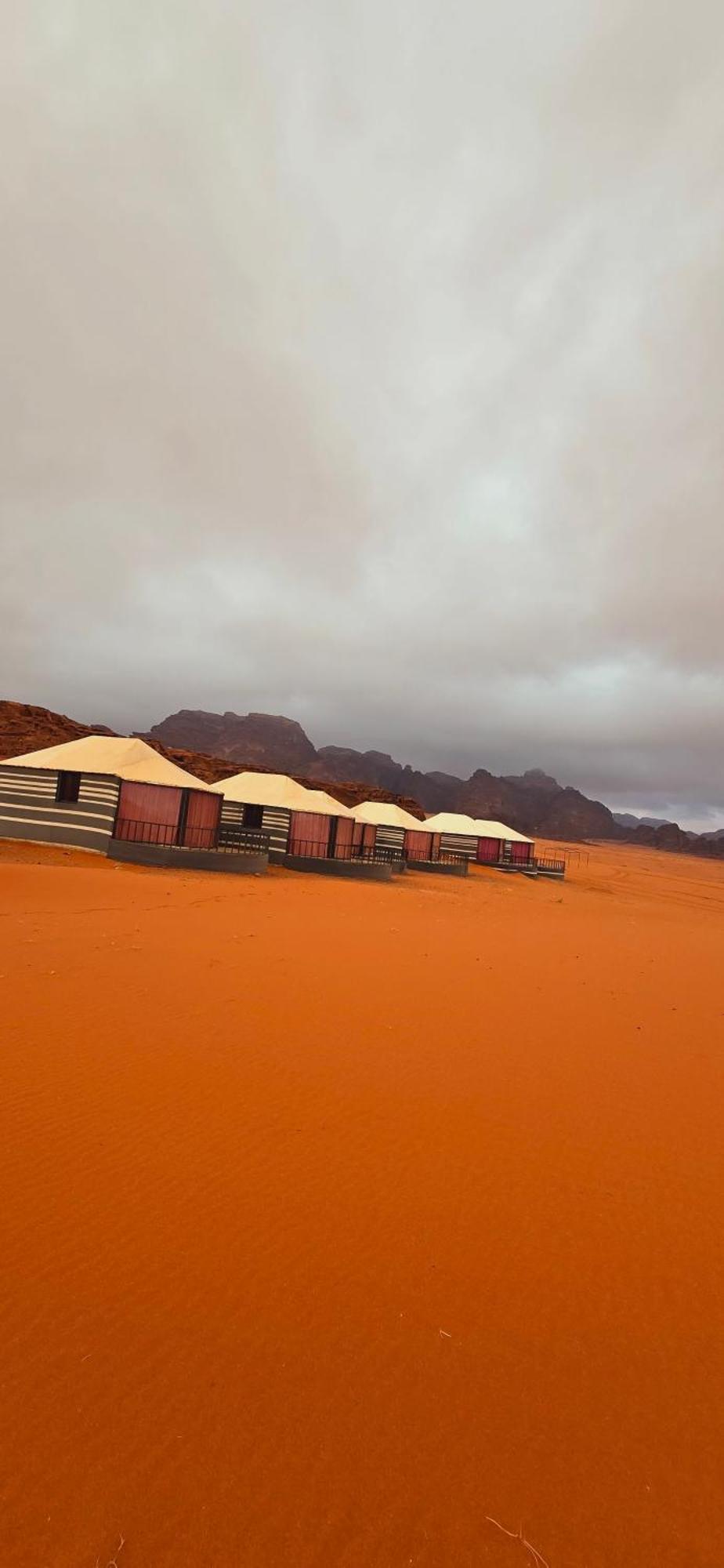 Wadi Rum Candles Camp מראה חיצוני תמונה