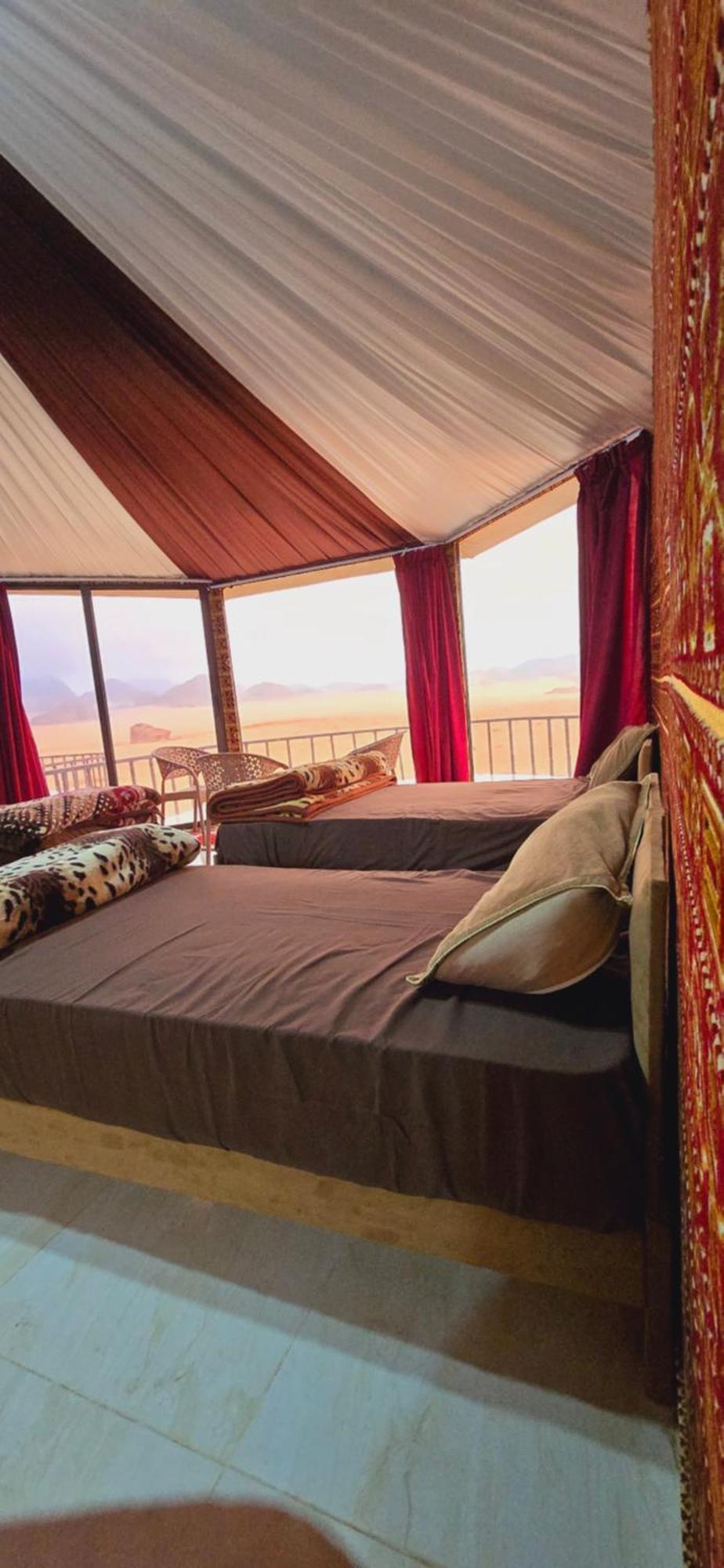 Wadi Rum Candles Camp מראה חיצוני תמונה